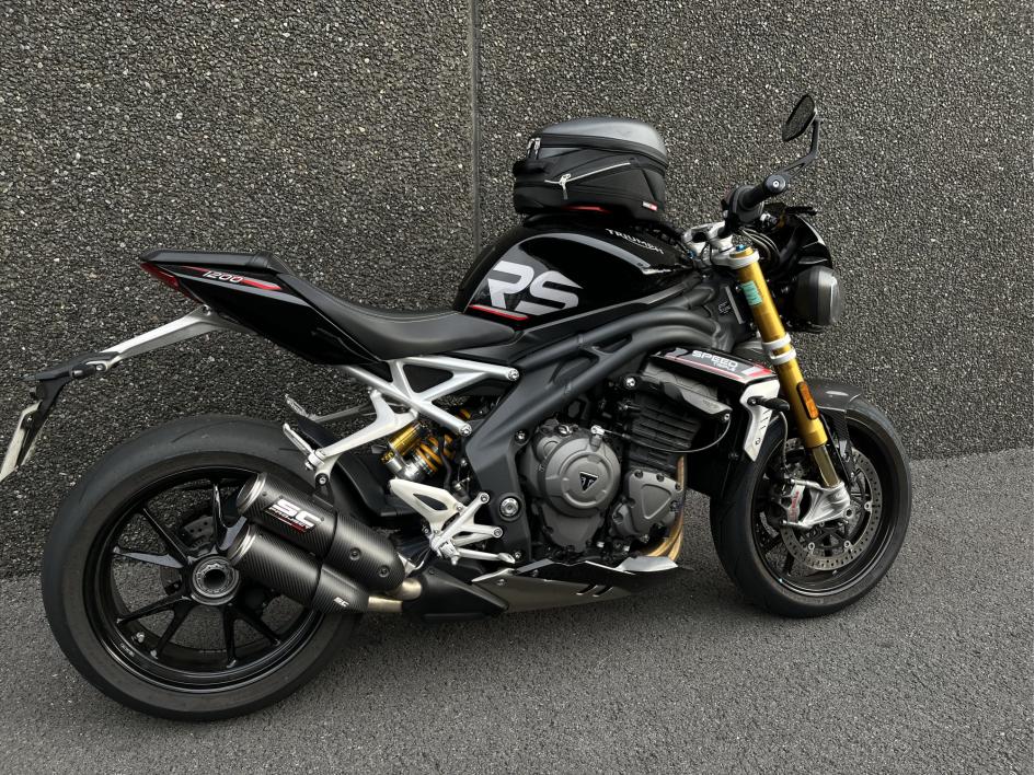 TRIUMPH SPEED TRIPLE 1200 RS