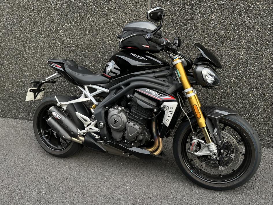 TRIUMPH SPEED TRIPLE 1200 RS