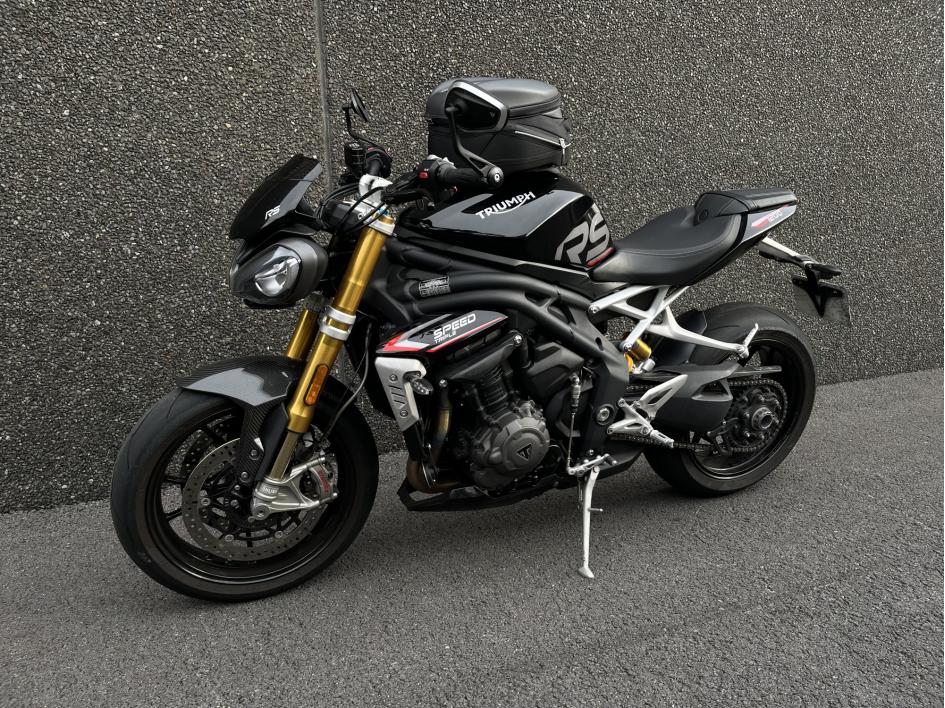 TRIUMPH SPEED TRIPLE 1200 RS
