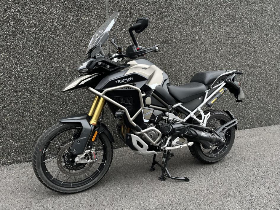 TRIUMPH TIGER 1200 RALLY EXPLORER