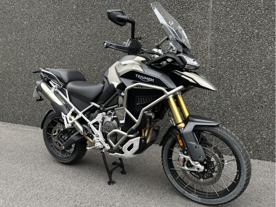 TRIUMPH TIGER 1200 RALLY EXPLORER