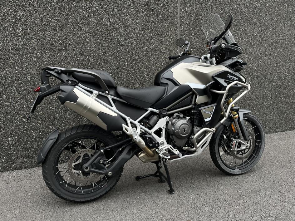 TRIUMPH TIGER 1200 RALLY EXPLORER
