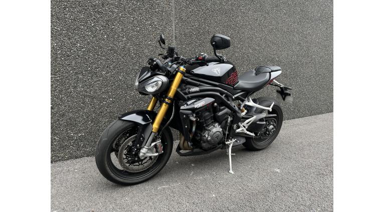 TRIUMPH SPEED TRIPLE 1200 RS