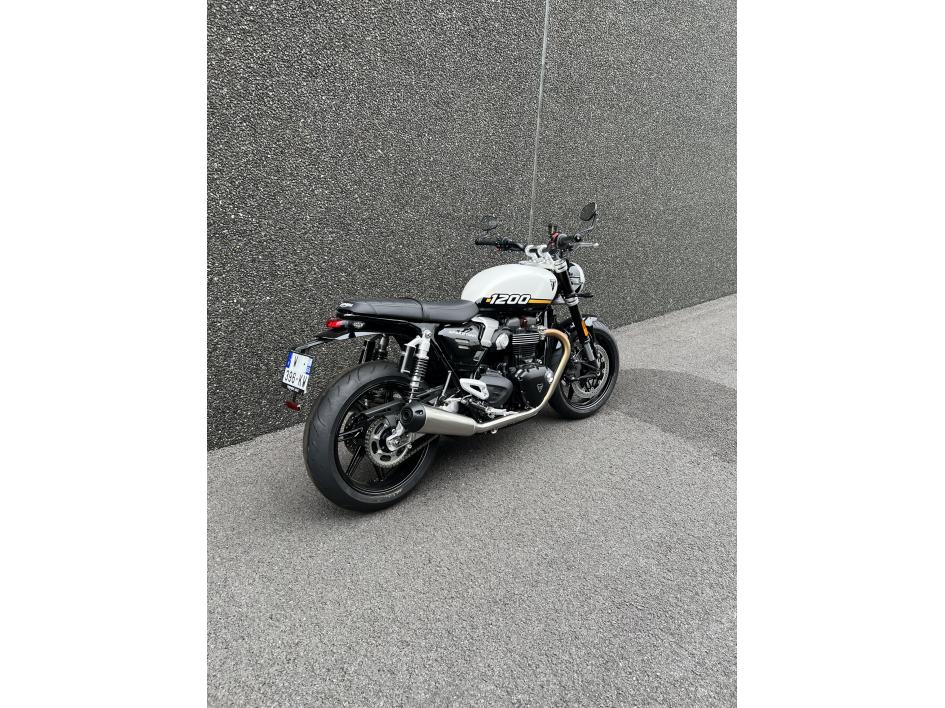 TRIUMPH SPEED TWIN 1200