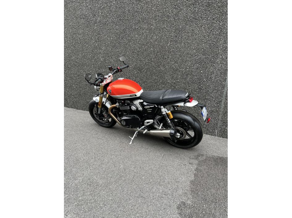 TRIUMPH SPEED TWIN 1200