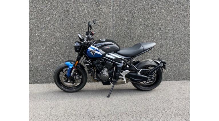 TRIUMPH TRIDENT 660