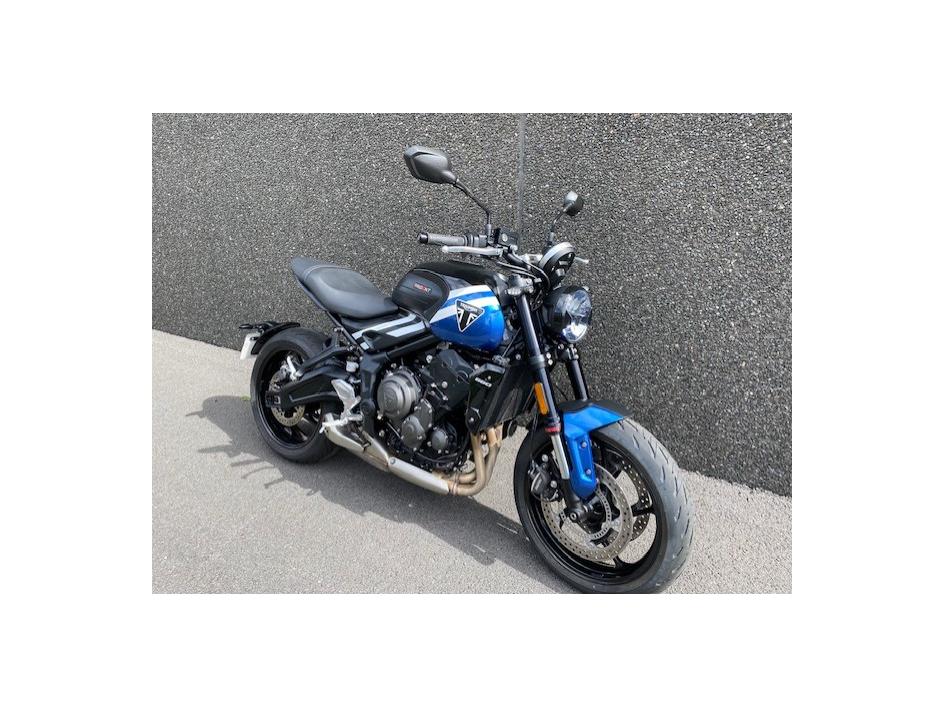 TRIUMPH TRIDENT 660