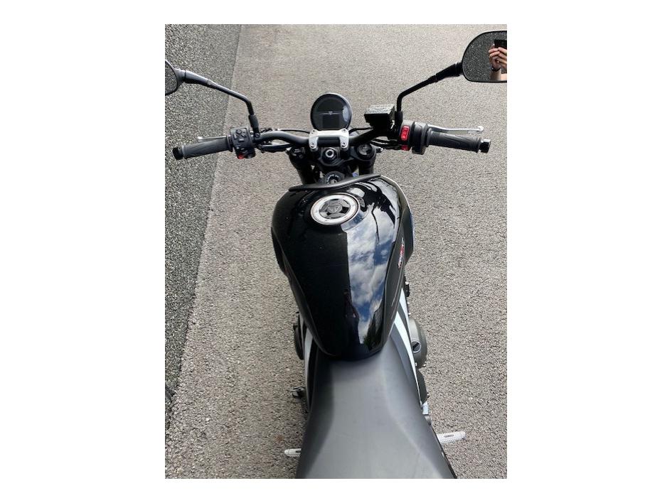 TRIUMPH TRIDENT 660
