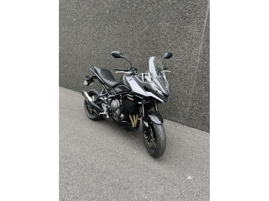 TRIUMPH TIGER SPORT 800