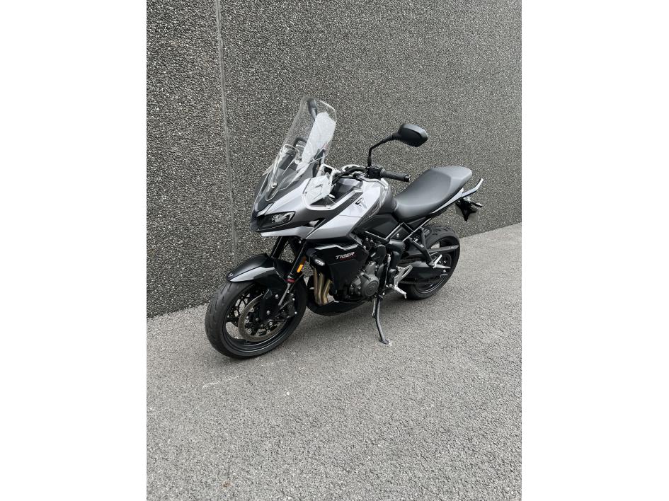 TRIUMPH TIGER SPORT 800
