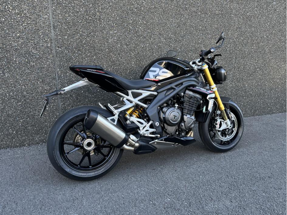 TRIUMPH SPEED TRIPLE 1200 RS