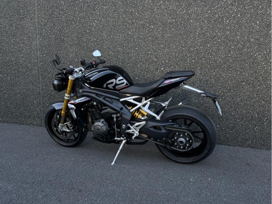 TRIUMPH SPEED TRIPLE 1200 RS