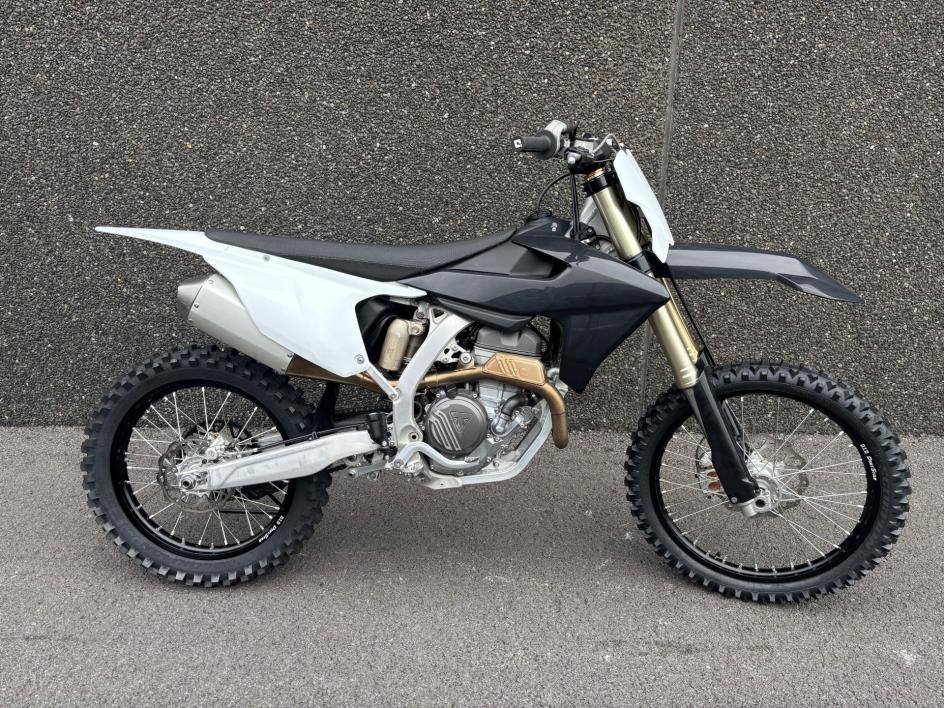 TRIUMPH TF 250-X